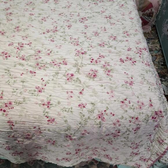 Twin Simply Shabby Chic Floral Quilt Pink Roses Cottage Core Bedding - Picture 4 of 10